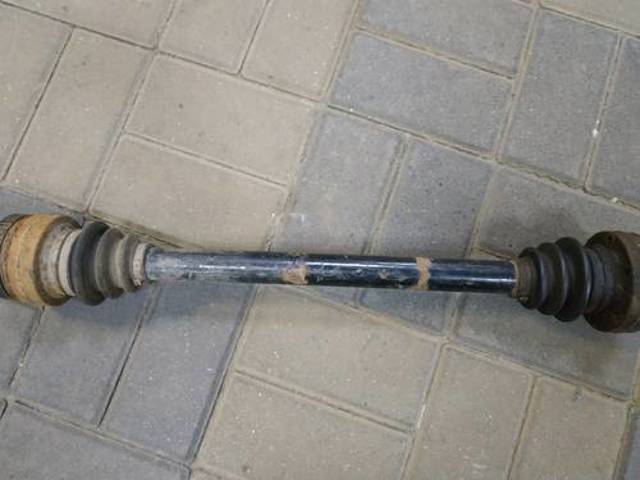 Піввісь задня, права 33211229494 BMW