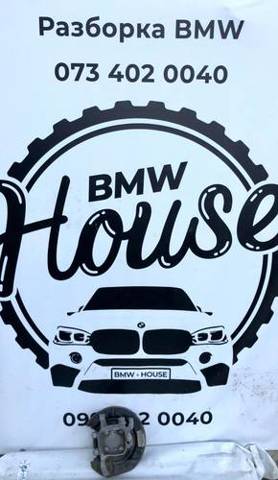 Цапфа ліва 33321093655 BMW