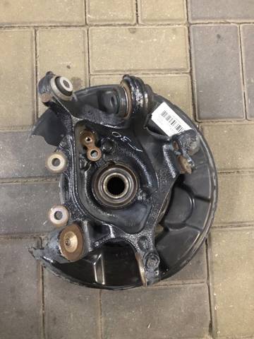 Цапфа поворотна ліва 33326792523 BMW