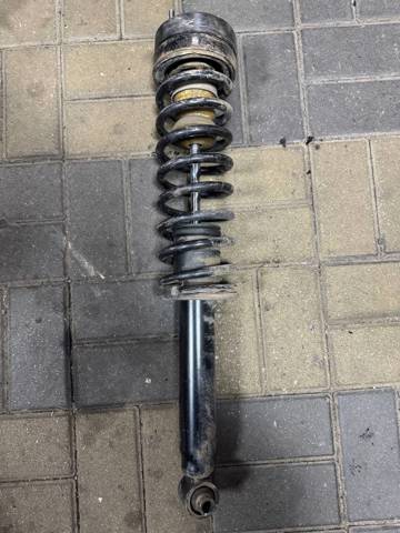 Амортизаційна стійка задня 33521091421 BMW