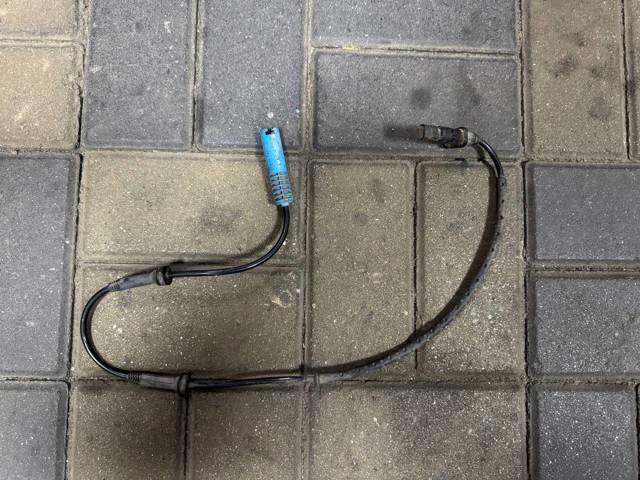 Датчик АБС (ABS) задній 34526756376 BMW