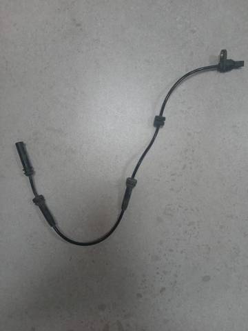 Датчик АБС (ABS) передній 34526884422 BMW