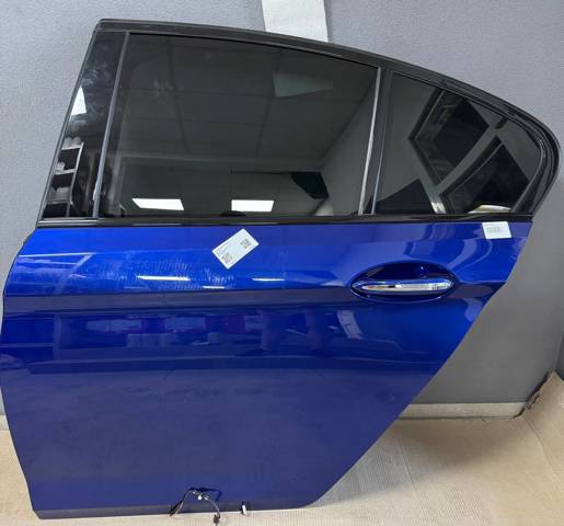Двері пасажирськи задні ліві 41007408963 BMW