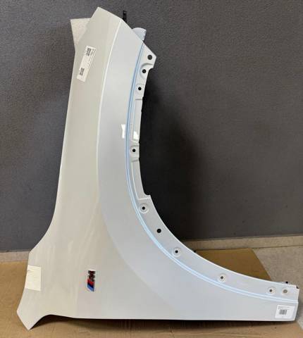 Переднє праве крило 41009629108 BMW