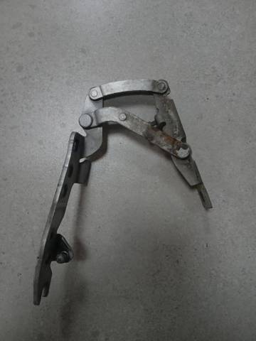 Завіса капота ліва 41617006123 BMW