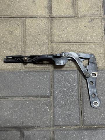 Завіса капота права 41617028578 BMW