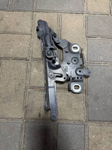 Петля капота, права 41617286344 BMW