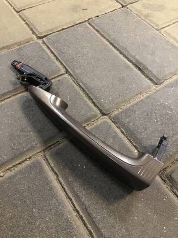 Ручка задньої двері зовнішня ліва 51217286161 BMW