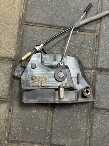 Замок водійських дверей 51218253431 BMW