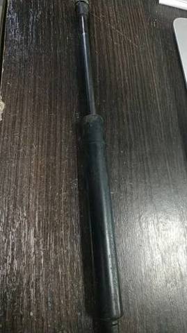 Стійка капота 51238202688 BMW