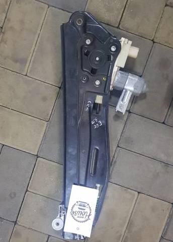 Склопідйомник задніх правих дверей 51357202482 BMW