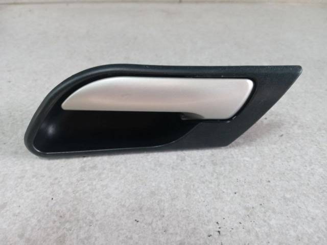 Ручка дверей лівоих, зовнішня, перед/зад 51418408565 BMW
