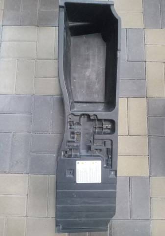 Кришка акумулятора (АКБ) 51477127282 BMW
