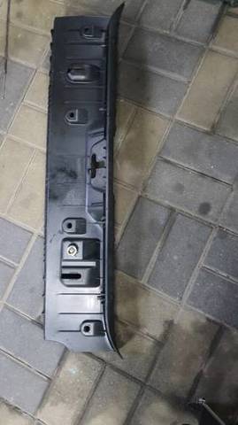 Облицювання задньої панелі багажника 51477227535 BMW