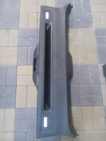 Обшивка ляди 51497327824 BMW