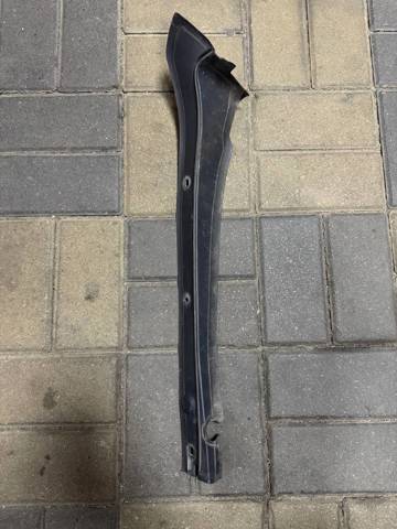 Ущільнювач арки крила 51767264274 BMW