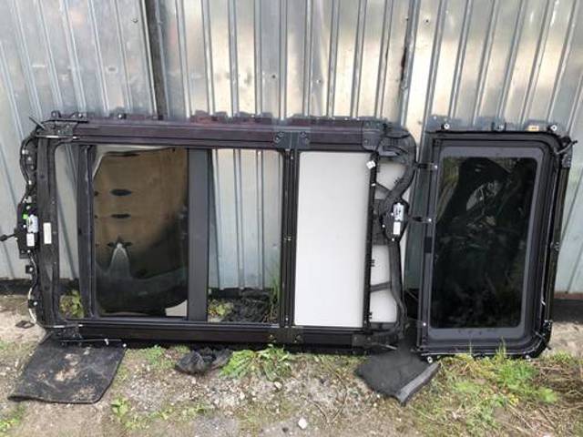 Люки підлоги 54107293454 BMW