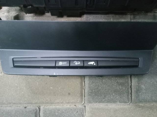 Блок кнопок центральної консолі 61319208217 BMW