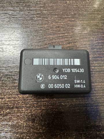 Переднє скло 61356904012 BMW