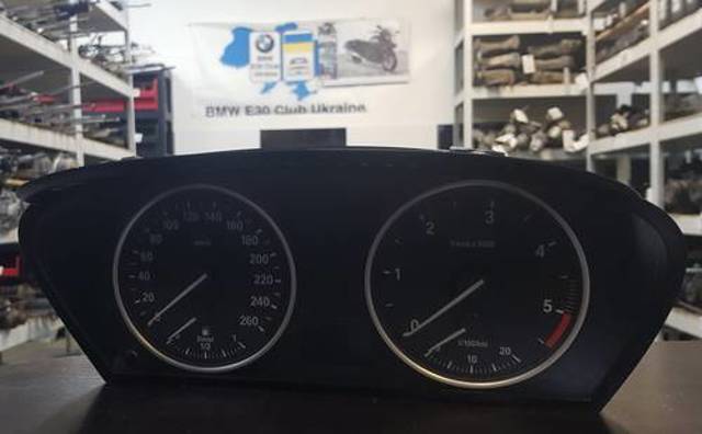 щиток приладу 62109194889 BMW