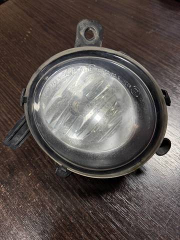 Туманка права 63177248912 BMW