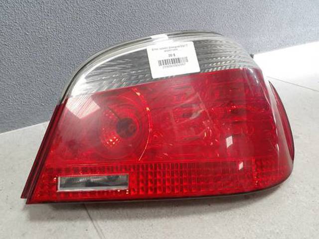 Задній правий зовнішній ліхтар 63216910768 BMW