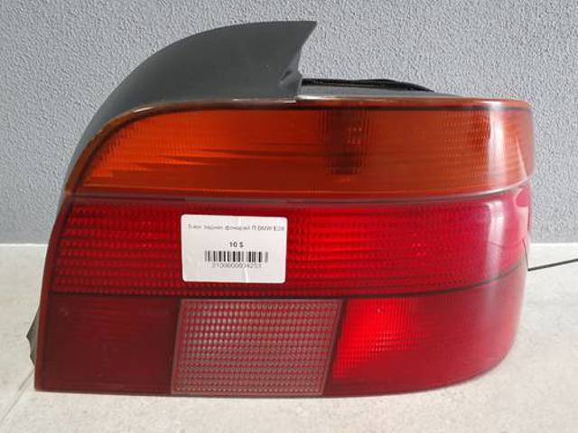 Задній правий стоп 63218363558 BMW