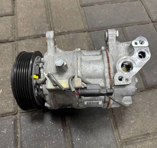 Насос кондиціонера 64526994082 BMW