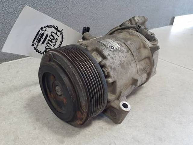 Компресор кліматичної установки 64529145353 BMW