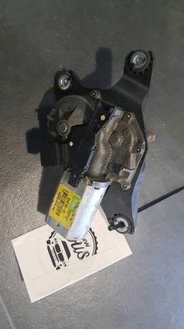 Двигун склоочисника заднього скла 67636942165 BMW
