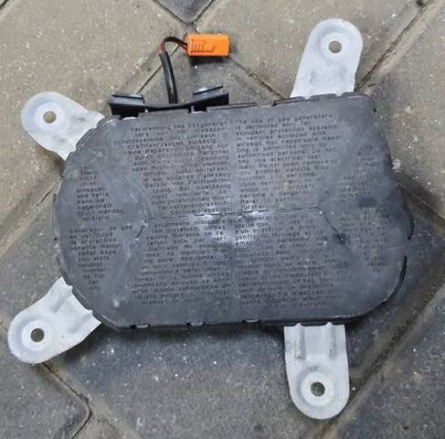 Подушка безпеки, передній, правих дверей AIRBAG 72128268332 BMW