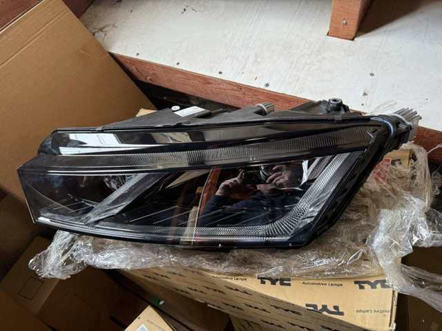 Фара основна ліва Шкода Октавія IV A8