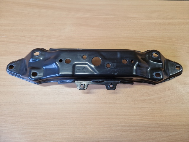 Кріплення трансмісії 41011FL010 SUBARU