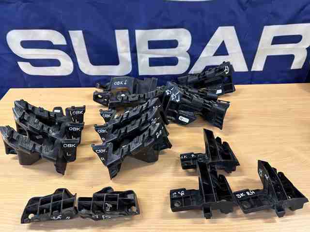 Кронштейн бампера заднього, правий 57707SJ300 SUBARU