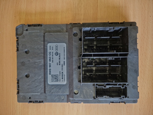 Комп'ютер бортовий 8W0907063CG VAG