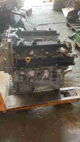 Двигун у зборі 101025AA0A NISSAN