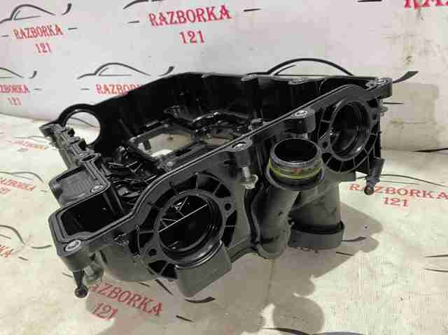 Кришка клапанна 11127588412 BMW