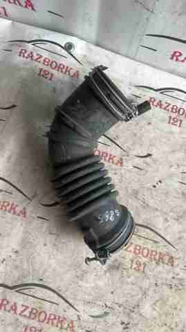 Патрубок дросельний 1505A885 MITSUBISHI