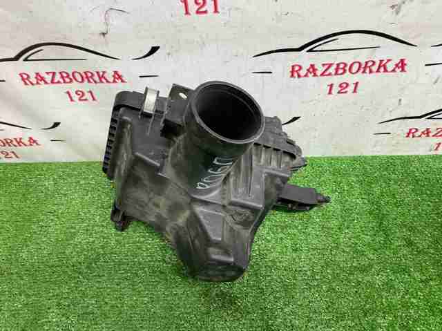 Корпус повітряного фільтра 165004BA4A NISSAN