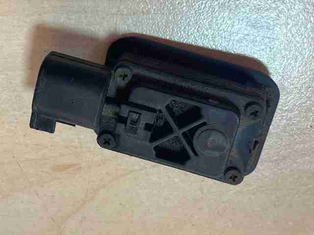 Кнопка приводу замка задньої 3/5 двері (ляди) 1L2Z14018AC FORD
