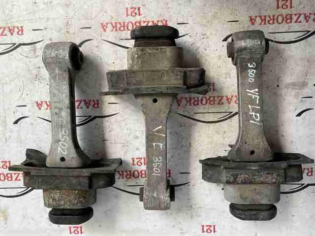 Подушка передньої опори двигуна 219503S000 HYUNDAI