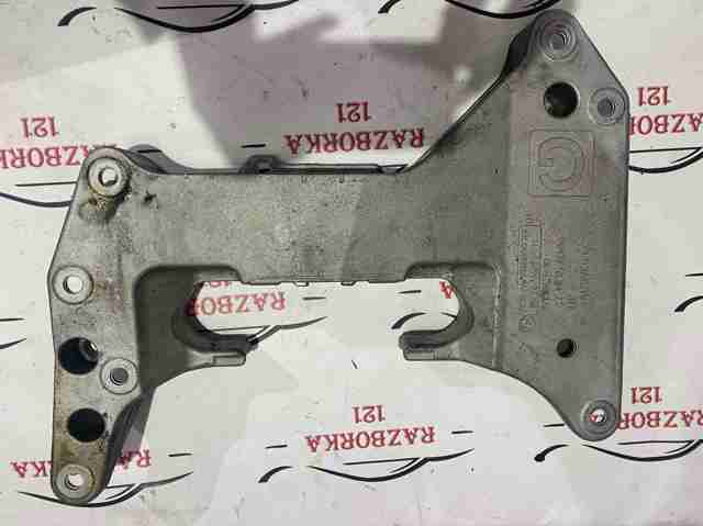 Кріплення кпп 22319485330 BMW