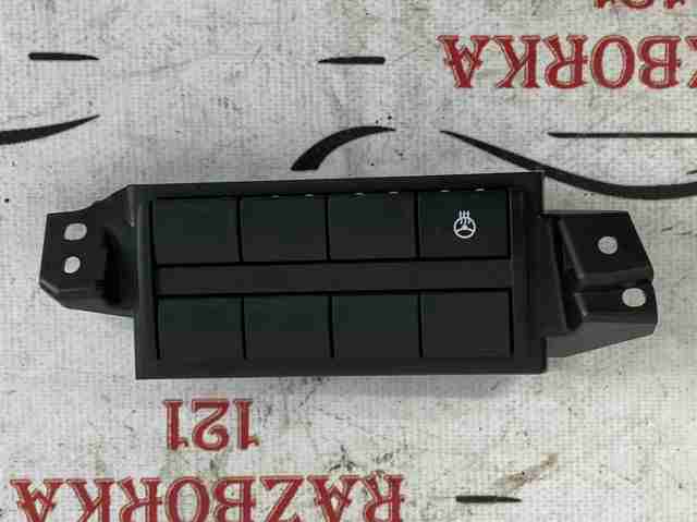 Кнопка вмикання обігріву керма 251935SA0A NISSAN
