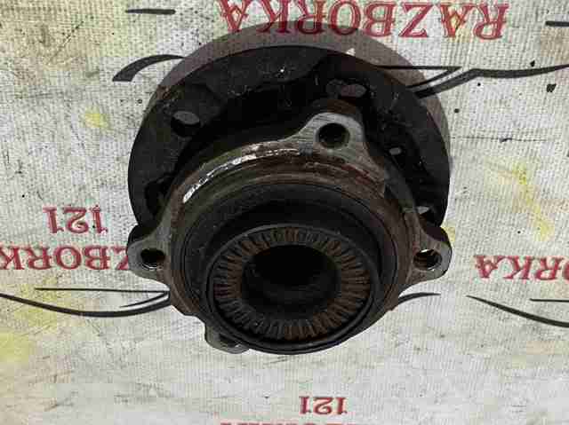 Маточина переднього колеса 31206868480 BMW