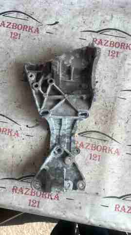 Кронштейн генератора 31316673 VOLVO