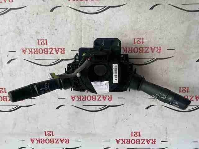 Перемикач підрульовий, центральна частина 35251T5AB02 HONDA