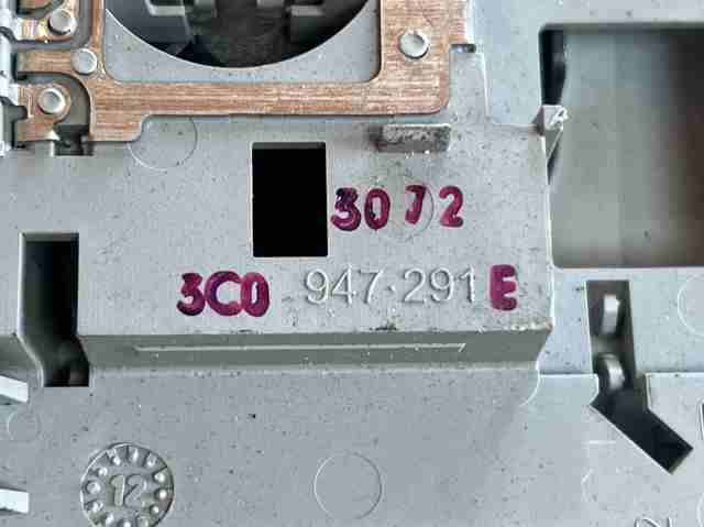 Плафон освітлення салона/кабіни, задній 3C0947291E VAG