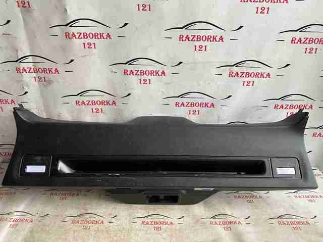 Оббивка дверей задка кузова 51497327824 BMW