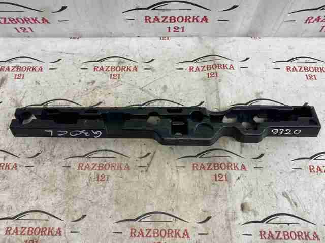 Опора порога (кріплення) 51777387345 BMW