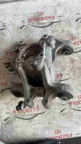 Кулак поворотний лівий 68200071AB CHRYSLER